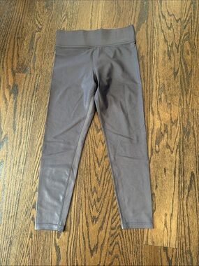 Carbon38 high rise Takara Shine leggings.